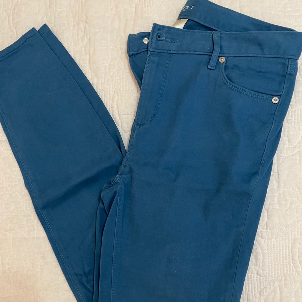 Loft size 4 jegging EUC blue